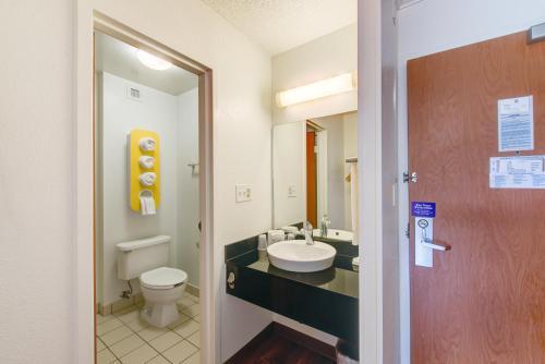 Motel 6 Virginia Beach Virginia