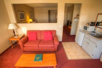 Morningglory Hotel, Resort & Suites