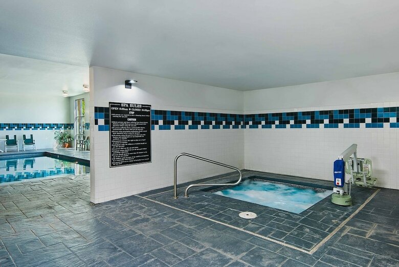 Hotel Oxford Suites Yakima