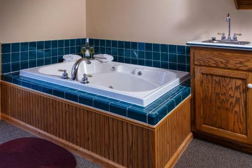 Hotel Ephraim Shores Resort