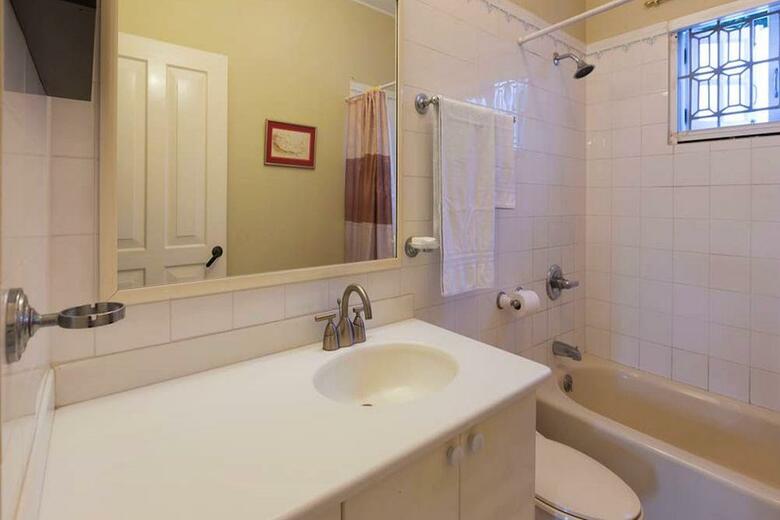 Hotel Chester Avenue Bed & Breakfast