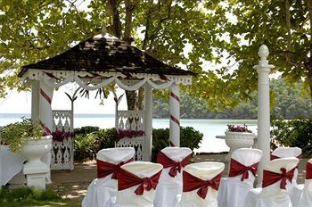 Shaw Park Beach Hotel All Inclusive