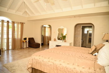 Hotel Retreat Guesthouse Luxury Suites