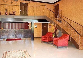 Hotel Rodeway Inn & Suites