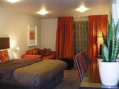 Terra Vive Luxury Suites & Apartments
