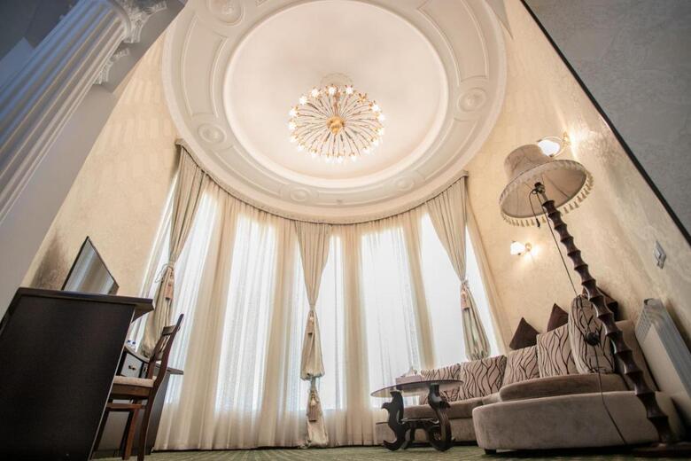 Gloria Hotel