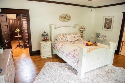 Bed & Breakfast Red Gate Inn