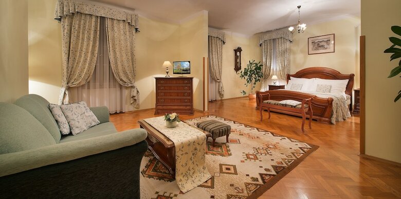 Constans Hotel
