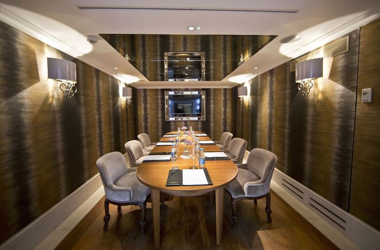 St James Hotel & Club