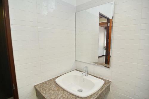 The Sea @ Lanta Hotel