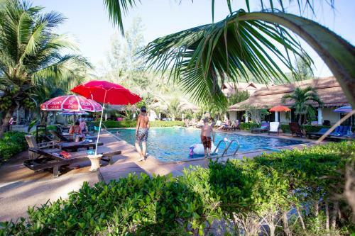 Hotel Banana Beach Resort
