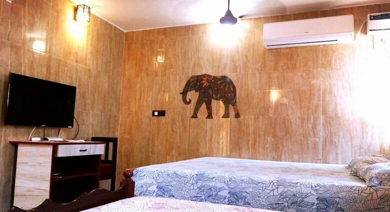 Hostal Rajalakshmi Guesthouse
