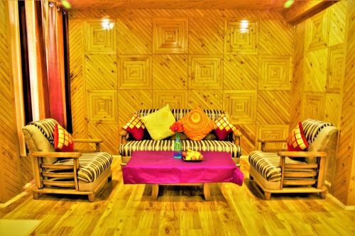 Hotel Pause At Manali