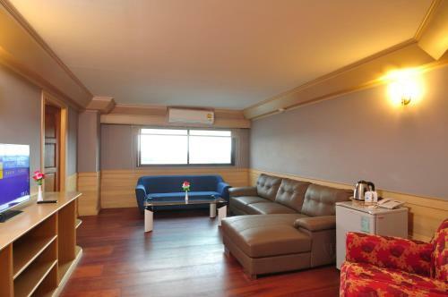 Pearl Resort & Hotel