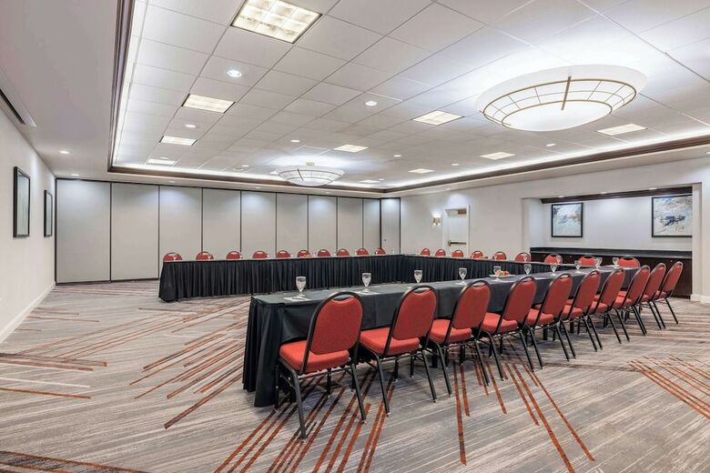 Hotel Embassy Suites Convention Center Las Vegas