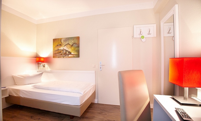 Basic Hotel Ostseehalle