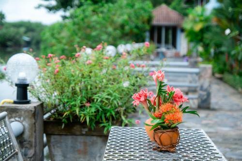 Hotel Baanrimnam Resort Trat