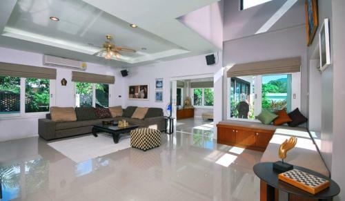 4 Bedroom Villa In Chaweng (p1)