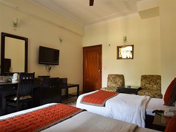 Hotel Regalia Retreat