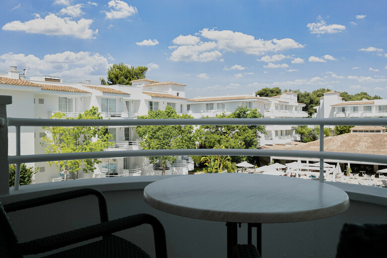 Prinsotel La Pineda Hotel Apartamentos