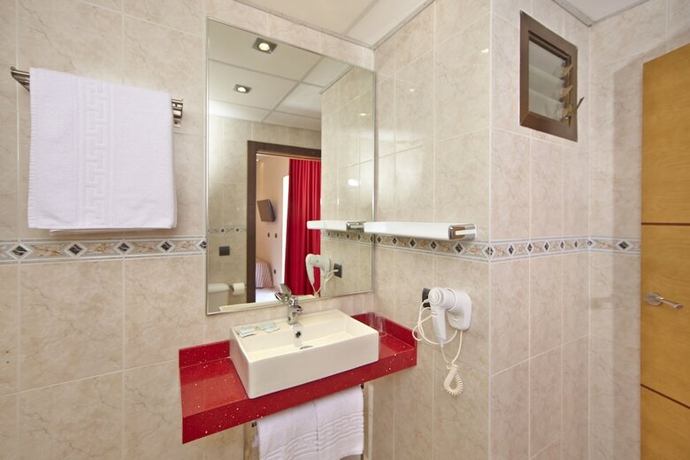 Hotel Caribbean Bay
