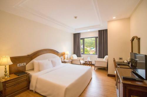 Sai Gon Ha Long Hotel