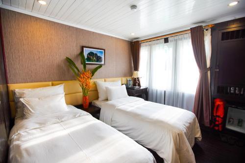 Halong Paloma Cruise