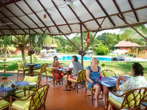 Hotel Poovar Island Resort