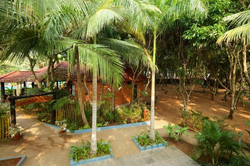 Hotel Poovar Island Resort