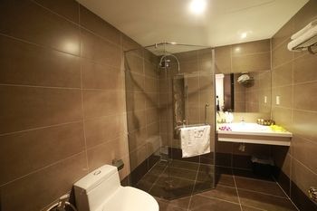 Edele Hotel