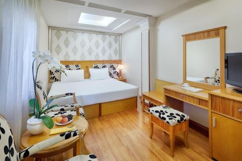 Silverland Central Hotel & Spa