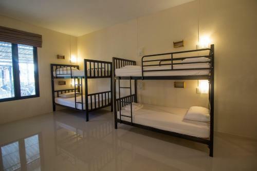 Koh Jum Hostel