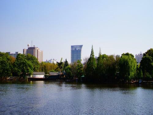 Fairyland Hotel Kunming East Railway Station