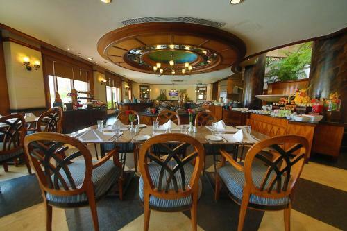 Welcomhotel Grand Bay - Member Itc Hotel Group
