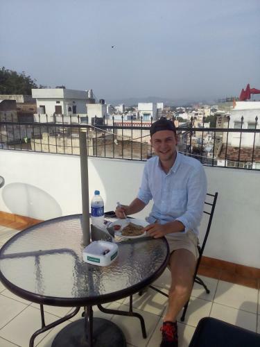 Hostal Mewar Avenue Guest House
