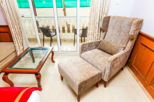 Shining Sand Beach Hotel
