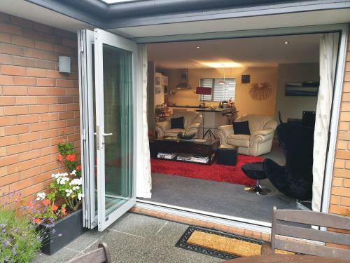 Bed & Breakfast Great Location & Value Own Bathroom
