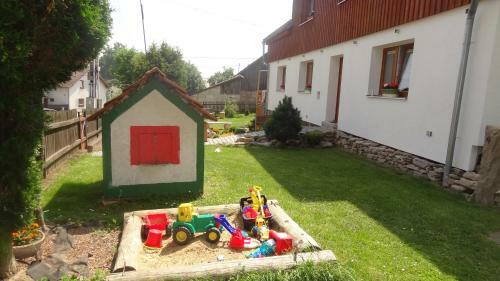 Hostal Ubytov�n� U Kapli?ky