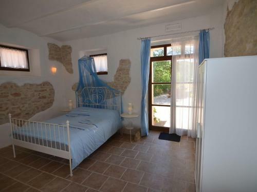 Mountain View Apartment In Pergola With Pool