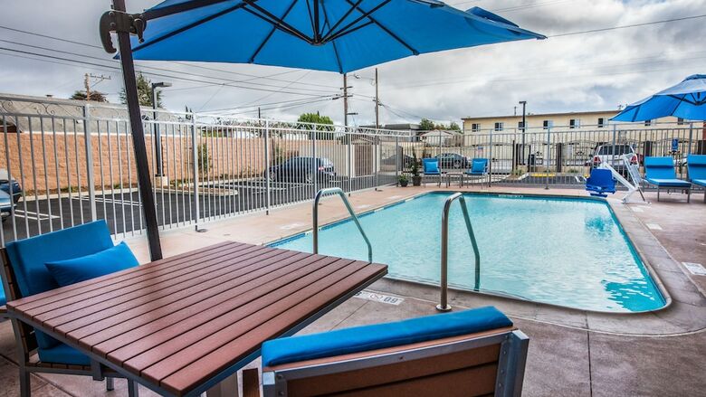Hotel Best Western Plus Gardena Inn & Suites