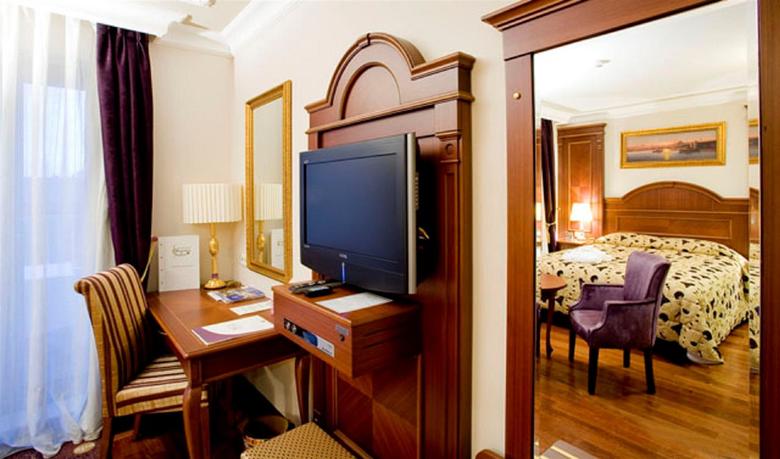Hotel Best Western Premier Regency Suites & Spa