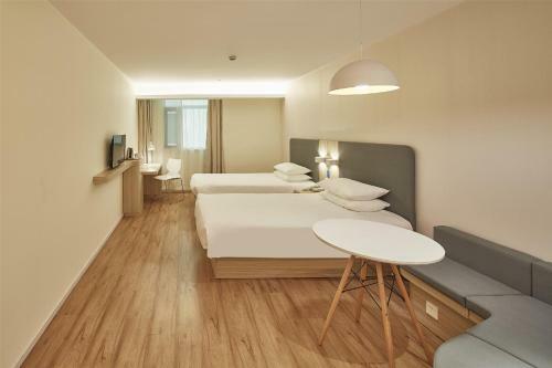 Hotel Hanting Express Changchun Yiqi West Station