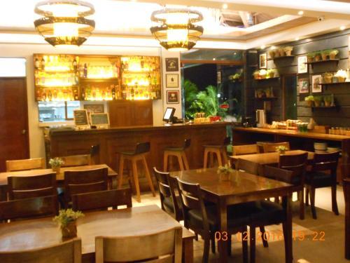 London Beach Resort And Hotel