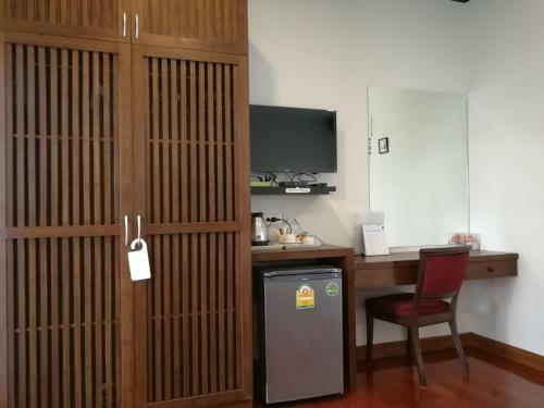 Hostal Bura Phat Resort