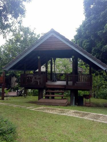 Hostal Bura Phat Resort
