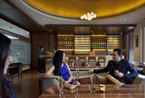 Hotel Courtyard By Marriott Raipur