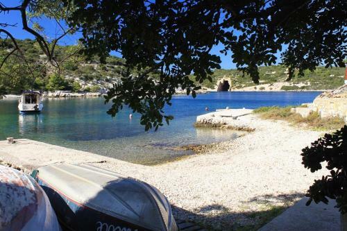Holiday Home Uvala Rogacic 8889