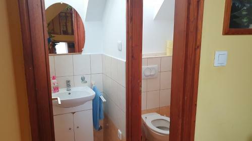 Hostal Szab� Pince Vend�gh�z