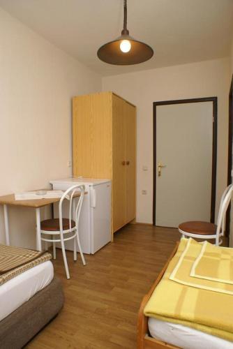 Hostal Triple Room Biograd Na Moru 4305b