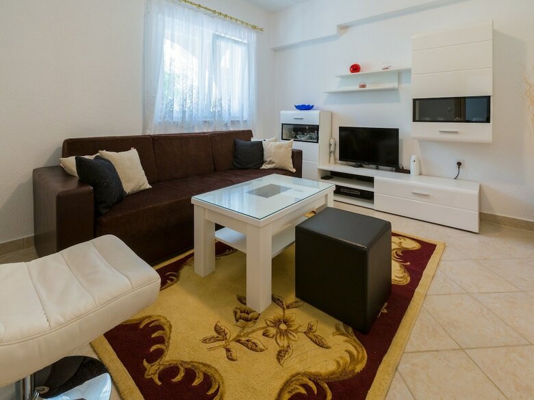 Apartments Mirela